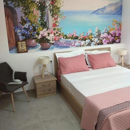 شقة Landscape Luxury Flat Psyrri Square أثينا المظهر الخارجي الصورة